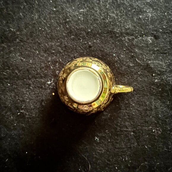 4 - Estate Vintage 22kt Hand Painted Demitasse Cups w/Saucers - Picture 8 of 11